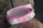 Preview: Kosmetiktasche silber eckig mit Stern in pink